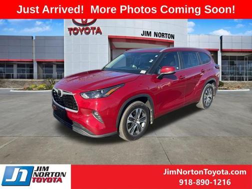2023 Toyota Highlander XLE
