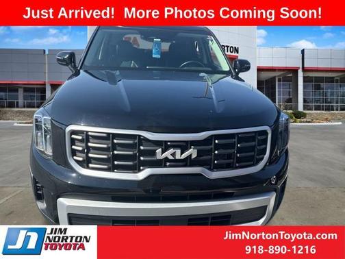 Ebony Black 2025 Kia Telluride S