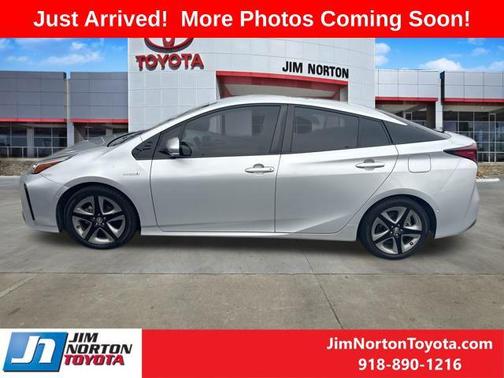 2019 Toyota Prius XLE