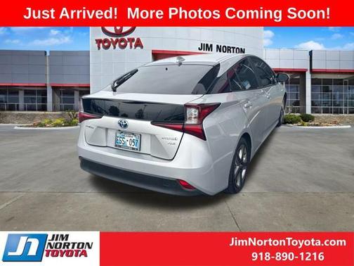2019 Toyota Prius XLE