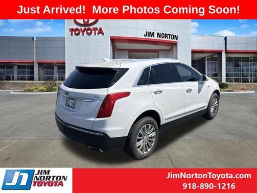 Crystal White Tricoat 2019 Cadillac XT5 Base