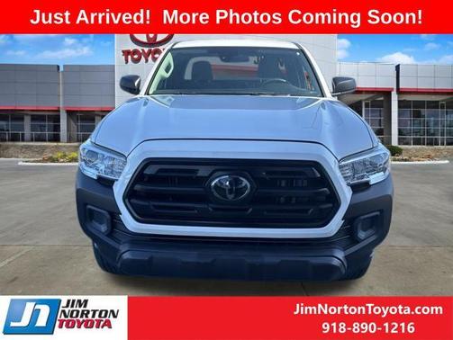 Super White 2018 Toyota Tacoma SR