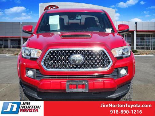 2018 Toyota Tacoma TRD Sport