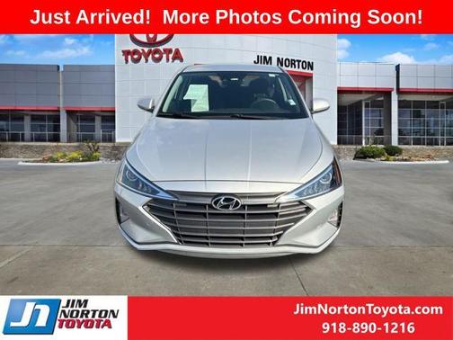 2019 Hyundai ELANTRA SEL