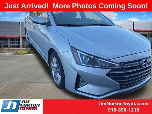 2019 Hyundai ELANTRA SEL