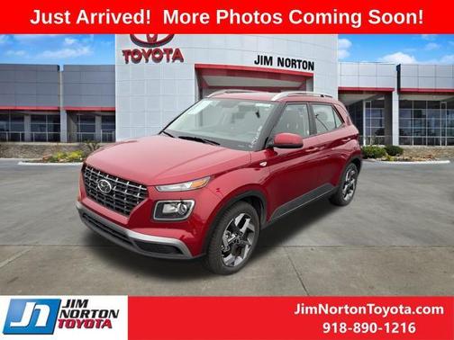 2025 Hyundai VENUE SEL