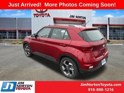 2025 Hyundai VENUE SEL