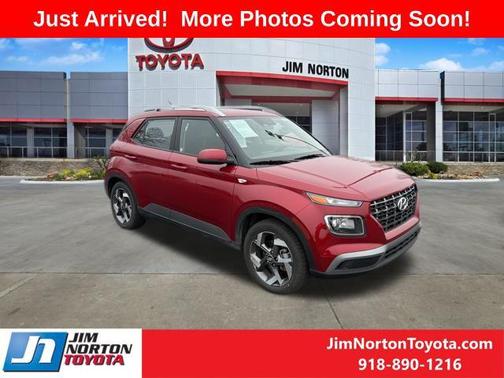 2025 Hyundai VENUE SEL