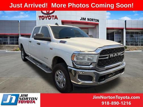 2021 RAM 2500 Tradesman Crew Cab 4x4 8' Box