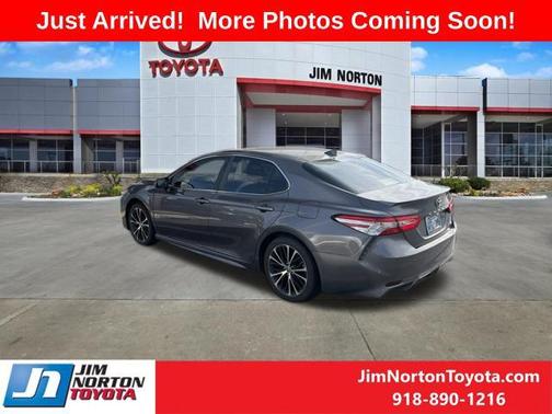 Predawn Gray Mica 2020 Toyota Camry SE