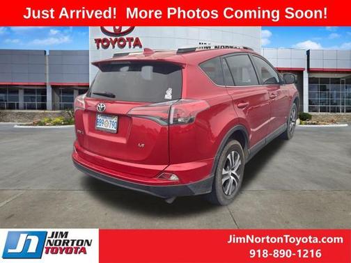 2017 Toyota RAV4 LE