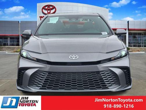 Heavy Metal 2025 Toyota Camry SE
