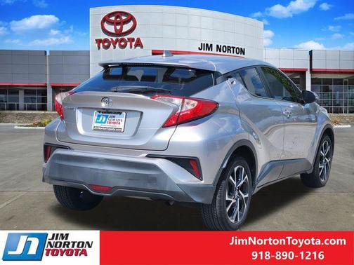 Silver Knockout Metallic 2018 Toyota C-HR XLE Premium