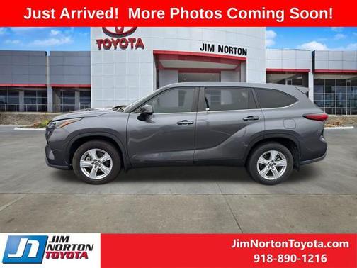 2023 Toyota Highlander Hybrid LE