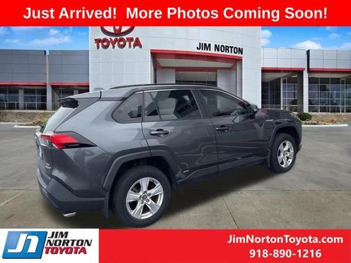 Magnetic Gray Metallic 2021 Toyota RAV4 Hybrid XLE