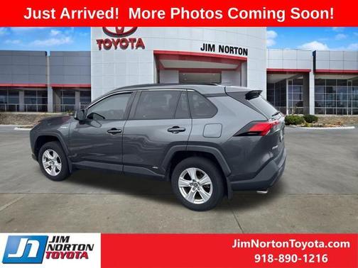 Magnetic Gray Metallic 2021 Toyota RAV4 Hybrid XLE