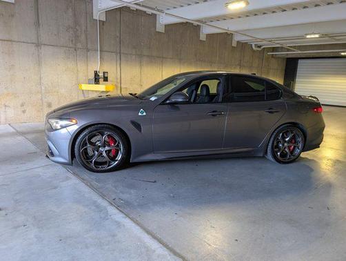 2021 Alfa Romeo Giulia Quadrifoglio
