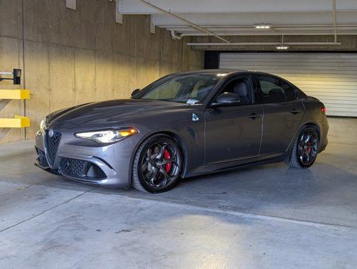 2021 Alfa Romeo Giulia Quadrifoglio