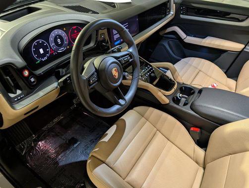 2025 Porsche Cayenne Cayenne