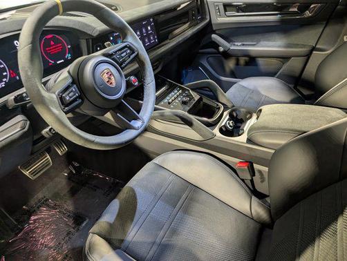 Arctic Grey 2025 Porsche Cayenne Turbo GT