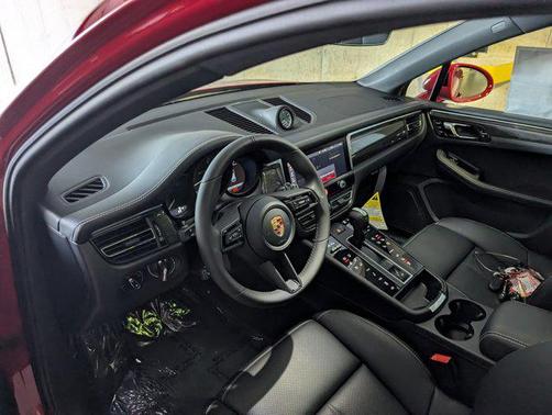 2026 Porsche Macan GTS