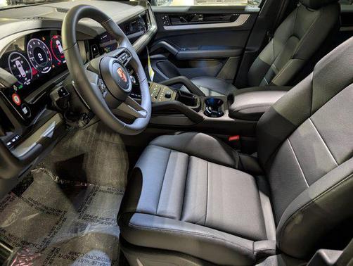 2026 Porsche Cayenne Cayenne