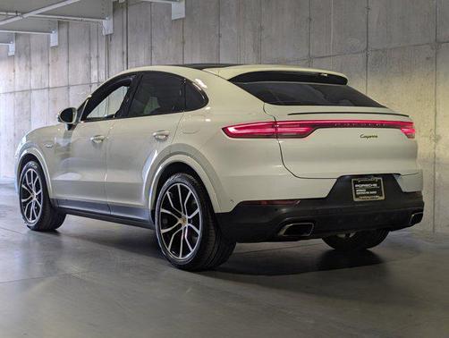 2022 Porsche Cayenne Cayenne E-Hybrid