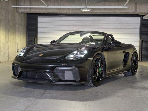 2021 Porsche 718 Spyder Roadster