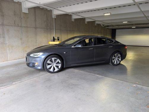 2020 Tesla Model S Long Range Plus