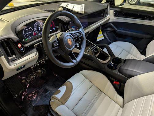 2026 Porsche Cayenne GTS