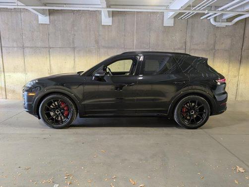 2026 Porsche Cayenne GTS