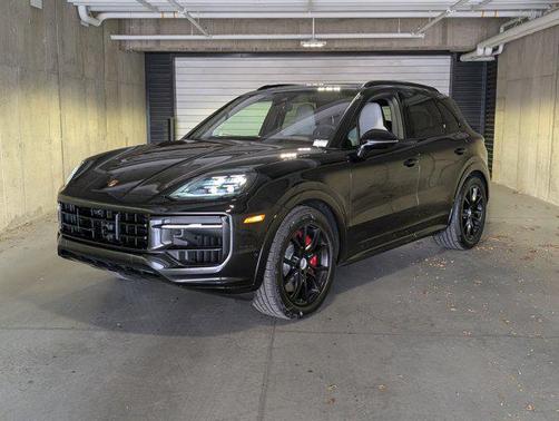 2026 Porsche Cayenne GTS