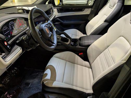 2026 Porsche Cayenne GTS