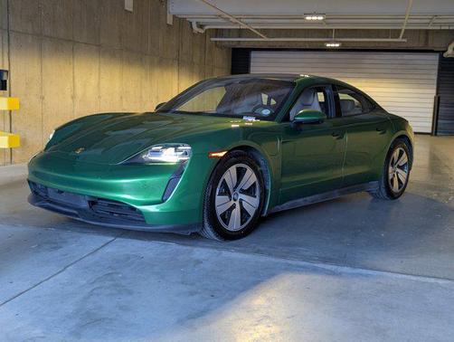 2022 Porsche Taycan RWD