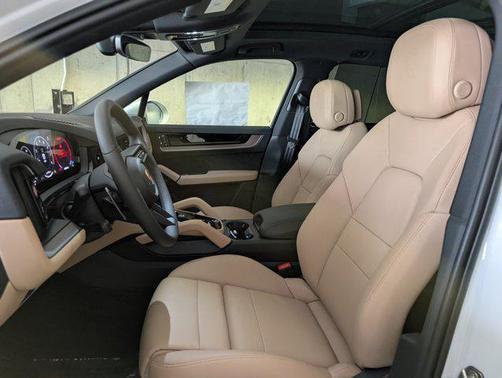 2026 Porsche Cayenne AWD