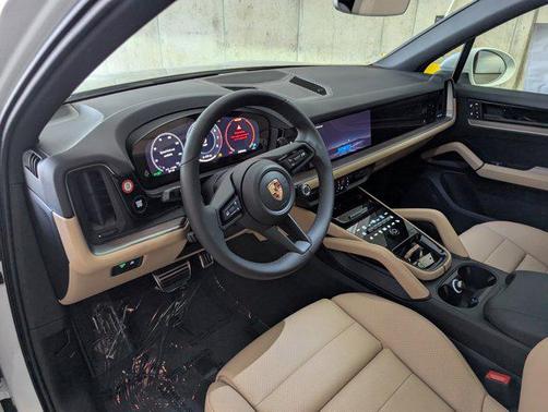 2026 Porsche Cayenne AWD
