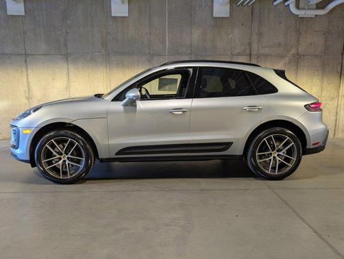 2026 Porsche Macan AWD