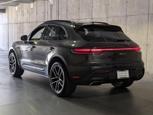 Volcano Grey Metallic 2026 Porsche Macan Macan