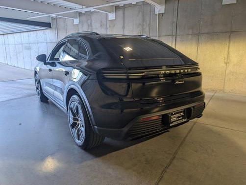 2025 Porsche Macan Electric