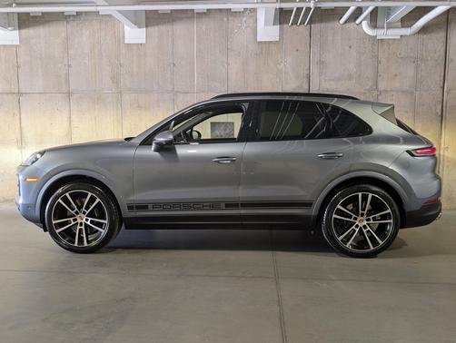 Platinum Silver Metallic 2026 Porsche Cayenne Cayenne