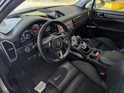 2020 Porsche Cayenne Turbo
