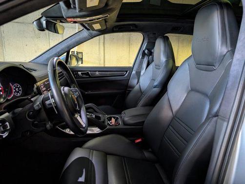 2020 Porsche Cayenne Turbo