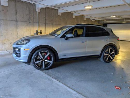 2026 Porsche Cayenne GTS