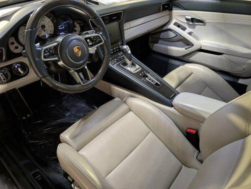 2017 Porsche 911 Turbo S