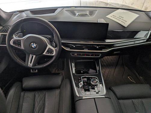 2024 BMW X5 M60i