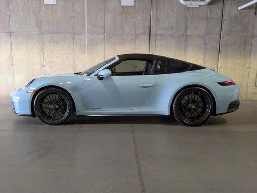 2022 Porsche 911 Targa 4 GTS