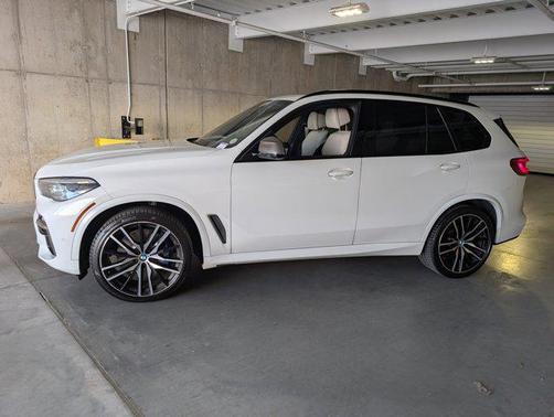 2020 BMW X5 M50i