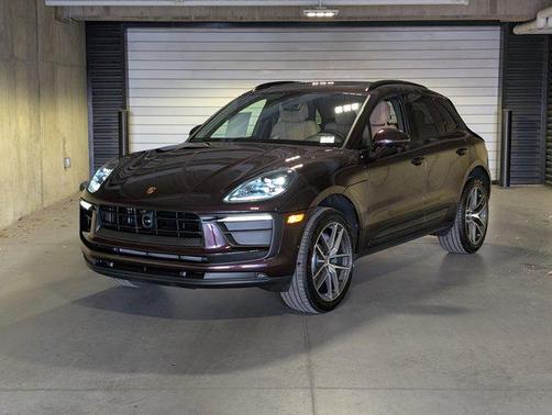 2026 Porsche Macan AWD