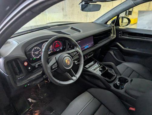 2026 Porsche Cayenne GTS