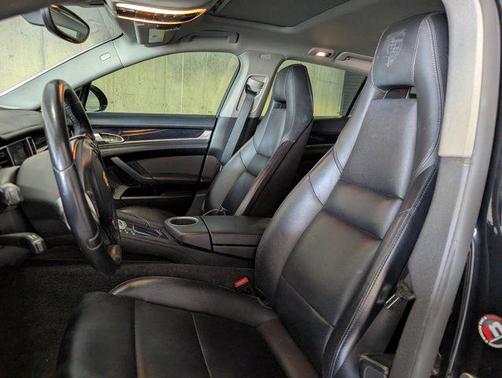 2015 Porsche Panamera 4S